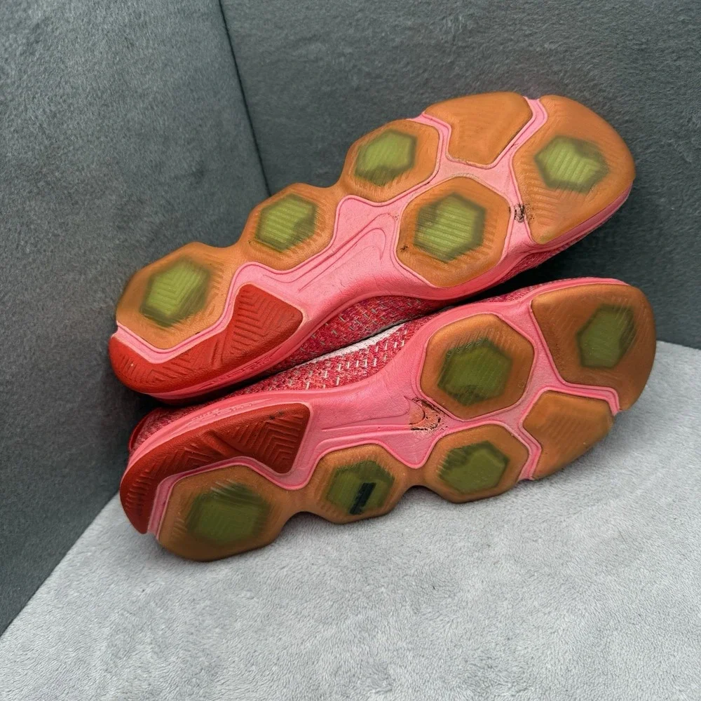 Nike multicolor outsole